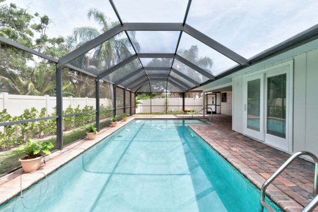 185 12th Street SE, Vero Beach, FL 32962