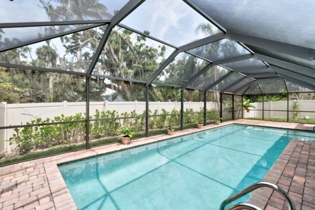 185 12th Street SE, Vero Beach, FL 32962