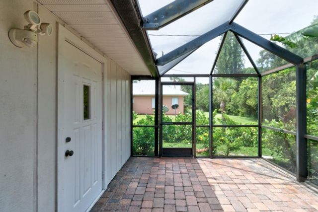 185 12th Street SE, Vero Beach, FL 32962