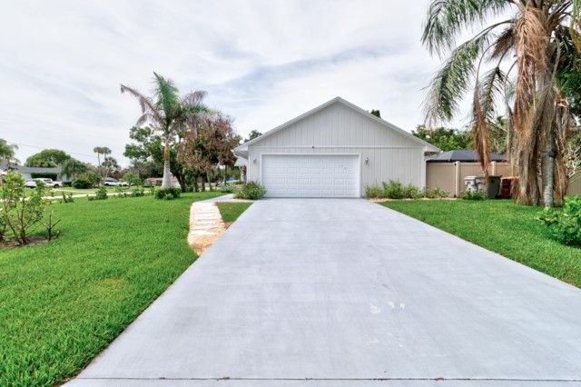 185 12th Street SE, Vero Beach, FL 32962