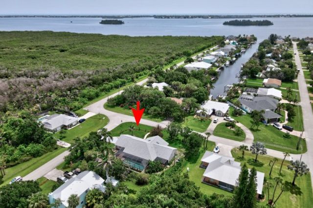 185 12th Street SE, Vero Beach, FL 32962