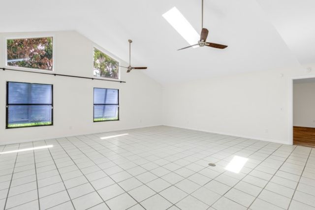 185 12th Street SE, Vero Beach, FL 32962