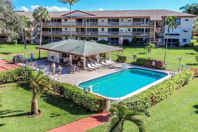 5300 Washington St E207, Hollywood, FL 33021