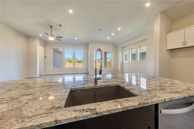 844 PASEO DE CASTANA WAY, Leander, TX 78641