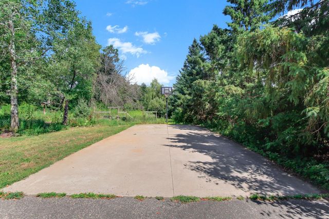 14915 Naples Street NE, Ham Lake, MN 55304