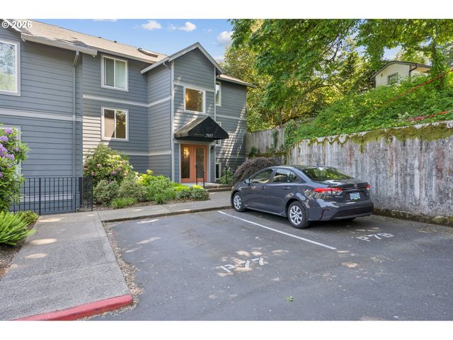 7937 Sw 40TH Ave I, Portland, OR 97219