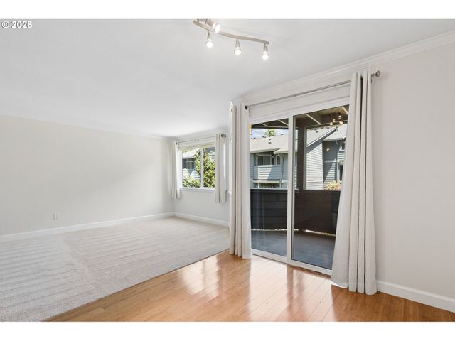 7937 Sw 40TH Ave I, Portland, OR 97219