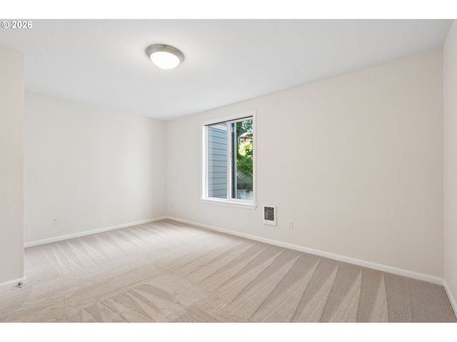7937 Sw 40TH Ave I, Portland, OR 97219