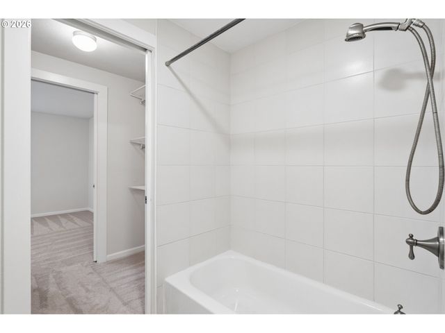 7937 Sw 40TH Ave I, Portland, OR 97219