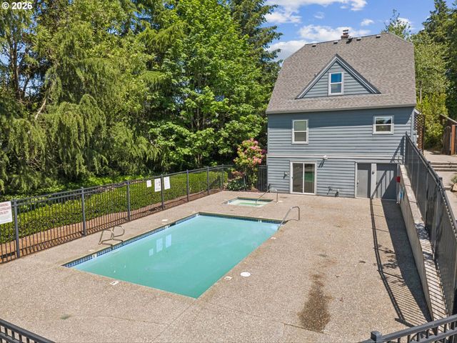 7937 Sw 40TH Ave I, Portland, OR 97219
