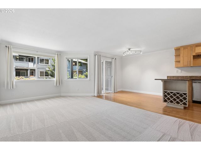 7937 Sw 40TH Ave I, Portland, OR 97219