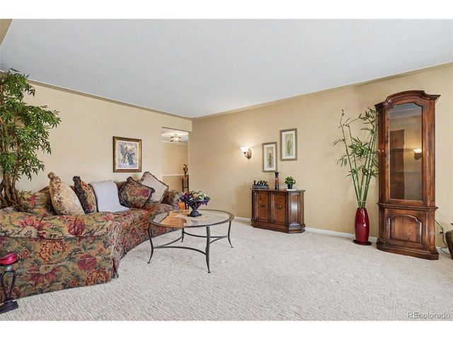 4735 Saulsbury St, Wheat Ridge, CO 80033