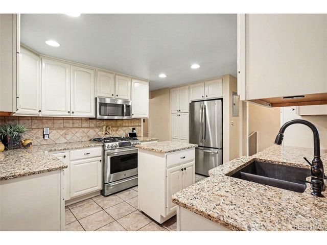 4735 Saulsbury St, Wheat Ridge, CO 80033