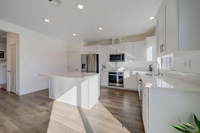 3045 Balance Cir, Fairfield, CA 94533