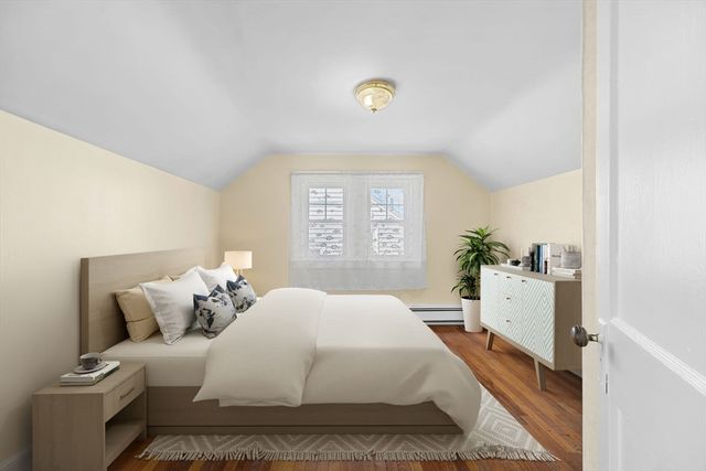 18 Glendale Ave, Melrose, MA 02176