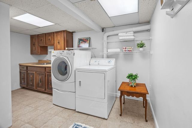 18 Glendale Ave, Melrose, MA 02176