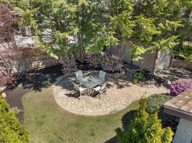 18 Glendale Ave, Melrose, MA 02176