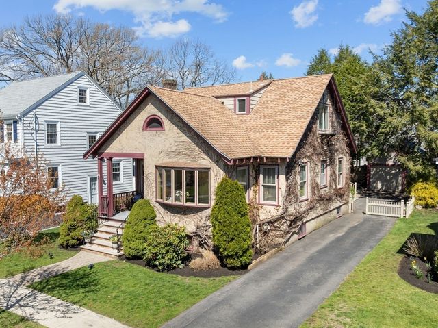 18 Glendale Ave, Melrose, MA 02176