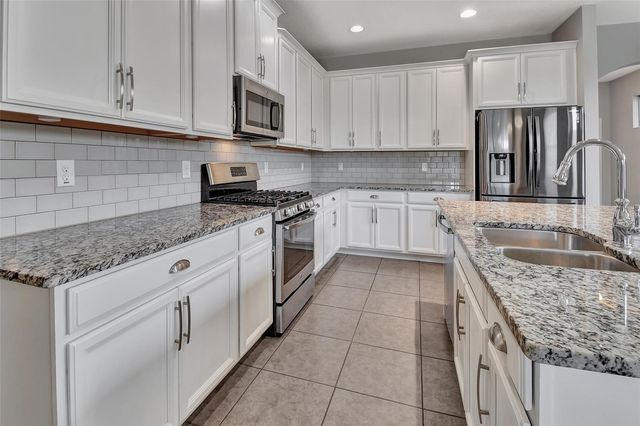 175 ANCONA AVENUE, Debary, FL 32713