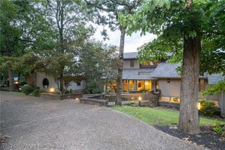 10301 Stoneleige Street, Fort Smith, AR 72908