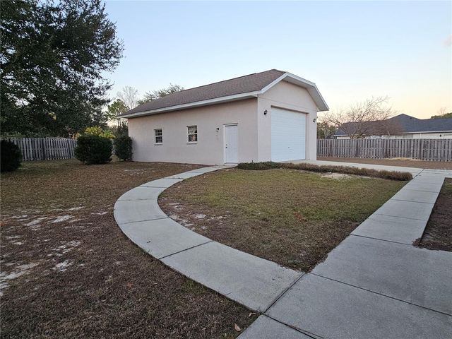 5692 NE 62ND COURT ROAD, Silver Springs, FL 34488