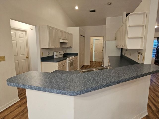 5692 NE 62ND COURT ROAD, Silver Springs, FL 34488