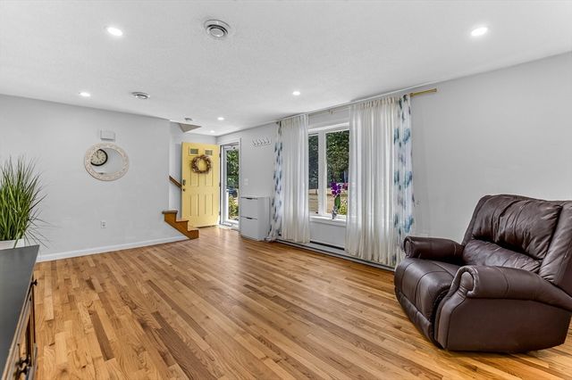 5 Village Way C, Norton, MA 02766