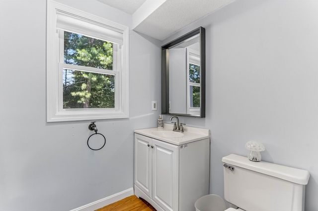 5 Village Way C, Norton, MA 02766
