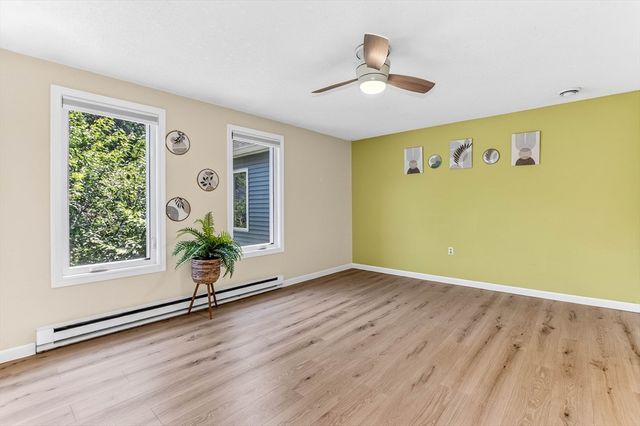 5 Village Way C, Norton, MA 02766