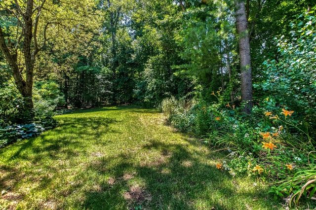 5 Village Way C, Norton, MA 02766