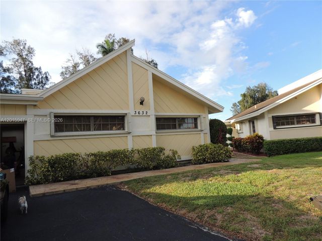 3632 E Forge Rd 13, Davie, FL 33328