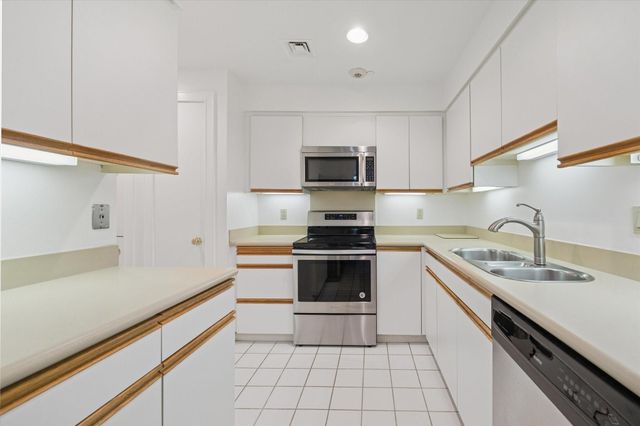 150 Gessner Road 4A, Houston, TX 77024