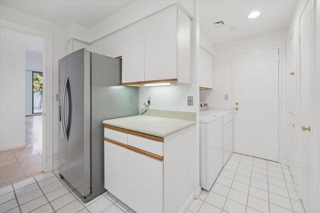 150 Gessner Road 4A, Houston, TX 77024