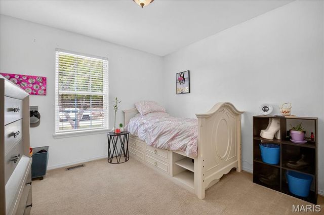 132 Hunters Green Lane, Eureka, MO 63025