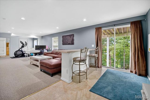 132 Hunters Green Lane, Eureka, MO 63025