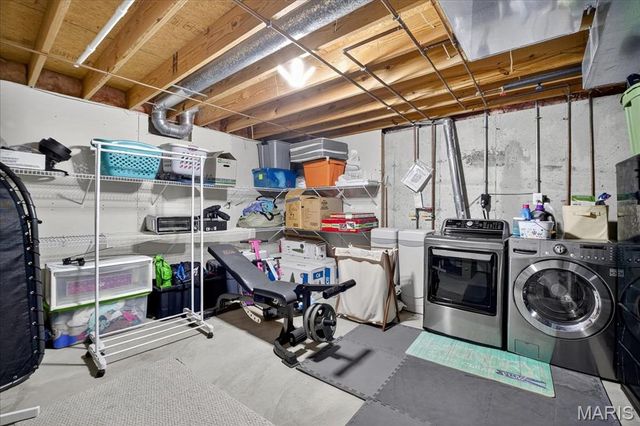 132 Hunters Green Lane, Eureka, MO 63025