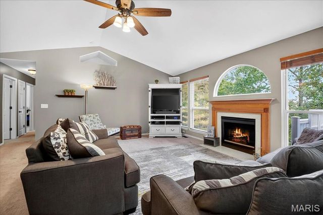 132 Hunters Green Lane, Eureka, MO 63025