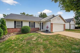 132 Hunters Green Lane, Eureka, MO 63025
