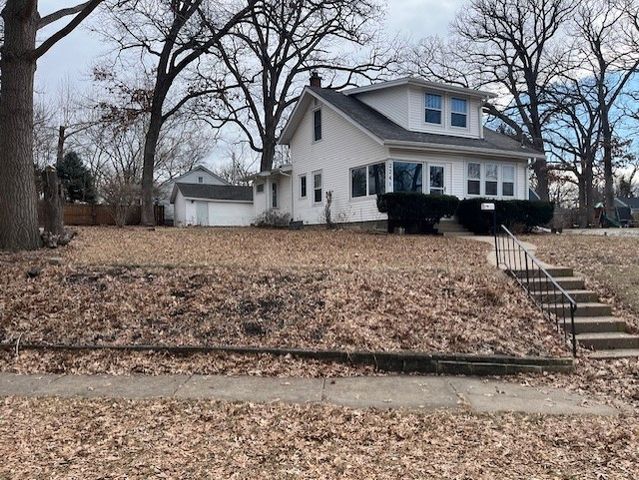 2241 26th Street, Rock Island, IL 61201