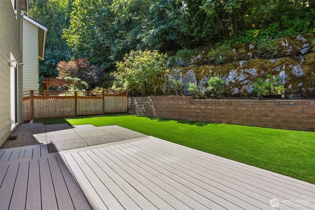 581 Mountain View Lane NW, Issaquah, WA 98027