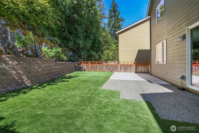581 Mountain View Lane NW, Issaquah, WA 98027