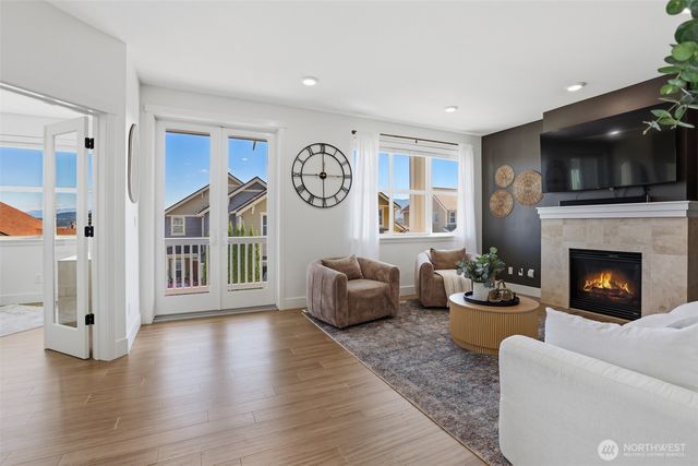 581 Mountain View Lane NW, Issaquah, WA 98027