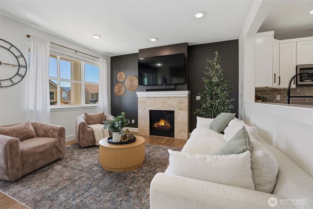 581 Mountain View Lane NW, Issaquah, WA 98027