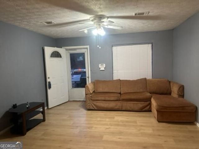 497 PRINCE OF WALES, Stone Mountain, GA 30083