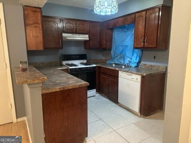 497 PRINCE OF WALES, Stone Mountain, GA 30083