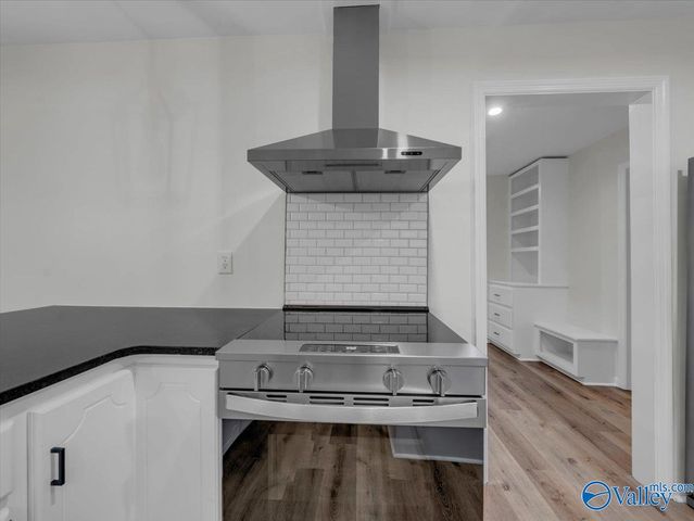 1729 Forest Drive, Guntersville, AL 35976