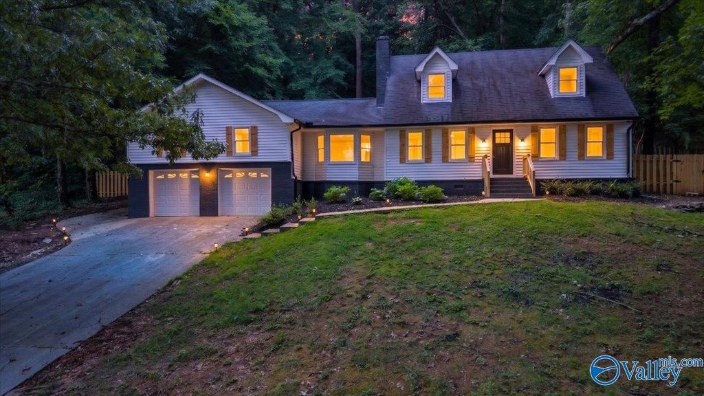 1729 Forest Drive, Guntersville, AL 35976