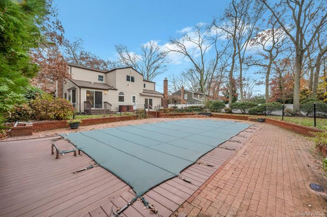 18 Leary Lane, Nesconset, NY 11767