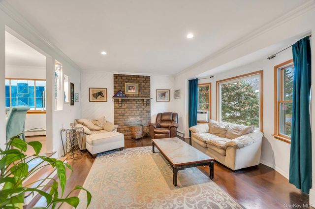 18 Leary Lane, Nesconset, NY 11767