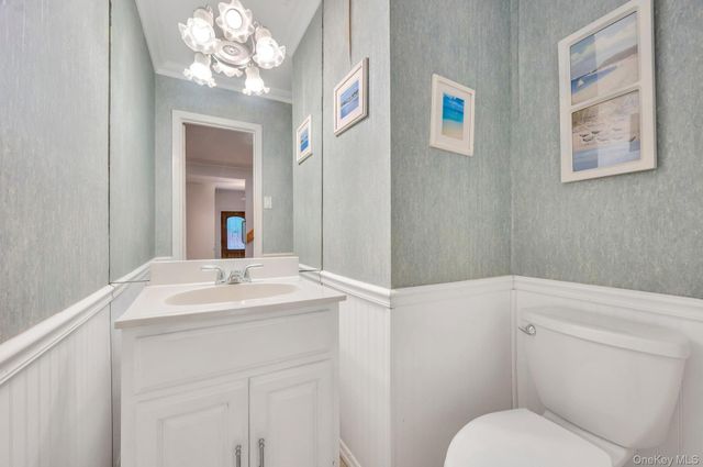 18 Leary Lane, Nesconset, NY 11767